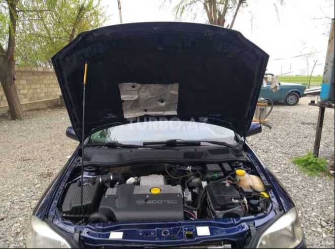 Opel Astra 2000, 320,000 km - 2.0 l - Qazax