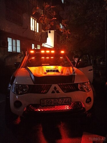 Mitsubishi L200 2008, 537,000 km - 2.5 л - Bakı