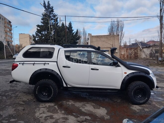 Mitsubishi L200 2008, 537,000 km - 2.5 л - Bakı