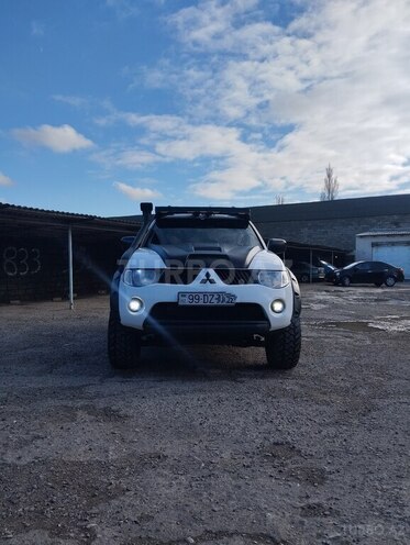 Mitsubishi L200 2008, 537,000 km - 2.5 л - Bakı
