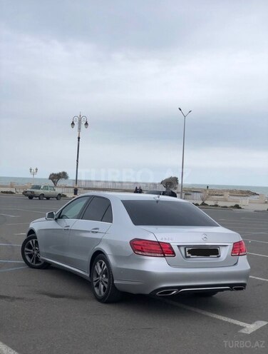 Mercedes E 200 2013, 177,600 km - 2.0 l - Sumqayıt