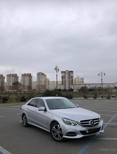 Mercedes E 200 2013, 177,600 km - 2.0 l - Sumqayıt