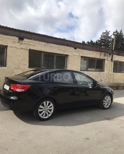 Kia Cerato 2010, 234,400 km - 1.6 l - Naftalan