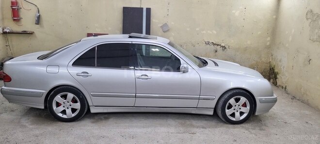 Mercedes E 320 2000, 373,331 km - 3.2 l - Bakı