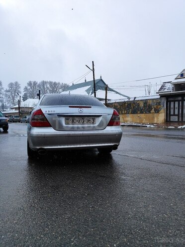 Mercedes E 300 2006, 210,950 km - 3.0 l - Göyçay
