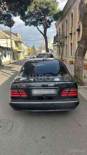 Mercedes E 220 1998, 250,000 km - 2.2 l - Bakı