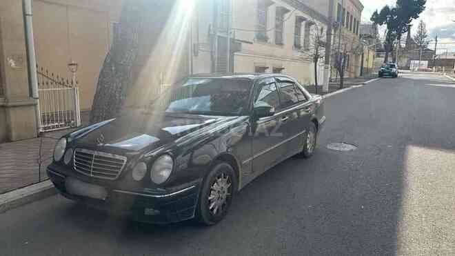 Mercedes E 220 1998, 250,000 km - 2.2 l - Bakı