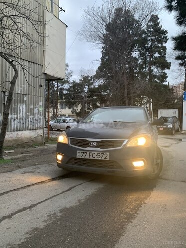 Kia Ceed 2011, 326,012 km - 1.4 l - Bakı