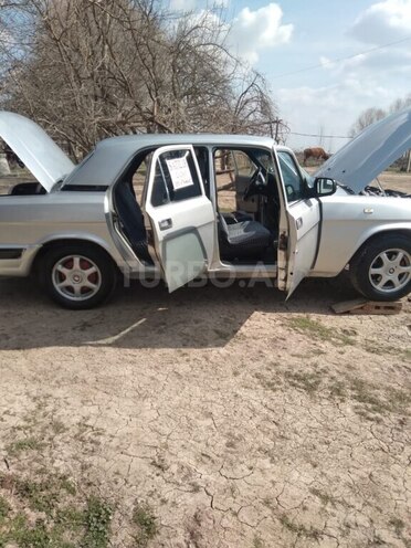 GAZ 3110 2003, 200,000 km - 2.4 л - Saatlı