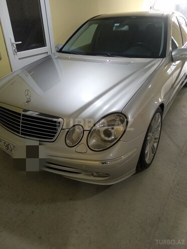 Mercedes E 240 2002, 270,000 km - 2.4 л - Göyçay