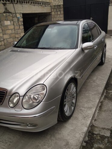 Mercedes E 240 2002, 270,000 km - 2.4 л - Göyçay