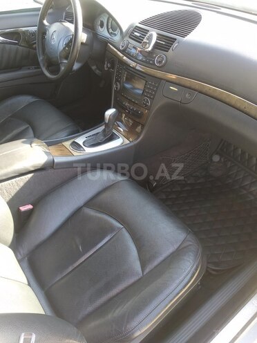Mercedes E 240 2002, 270,000 km - 2.4 л - Göyçay