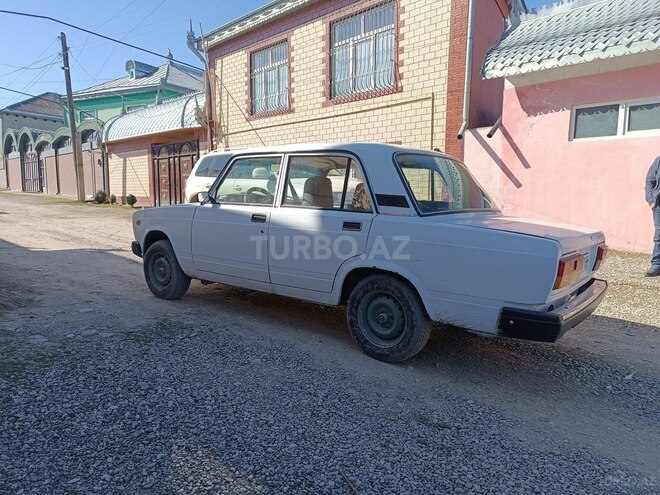 LADA (VAZ) 2107 2006, 97,499 km - 1.6 l - Quba