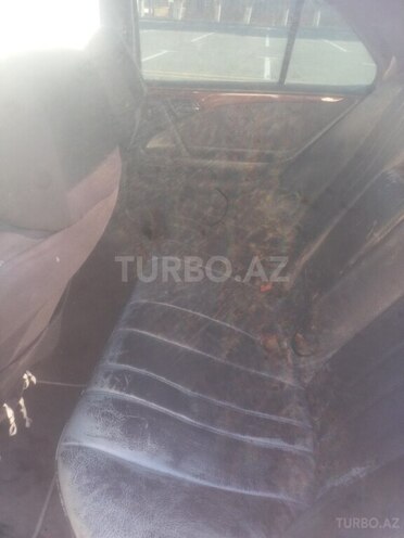 Mercedes E 230 1997, 144,407 km - 2.3 l - Sumqayıt