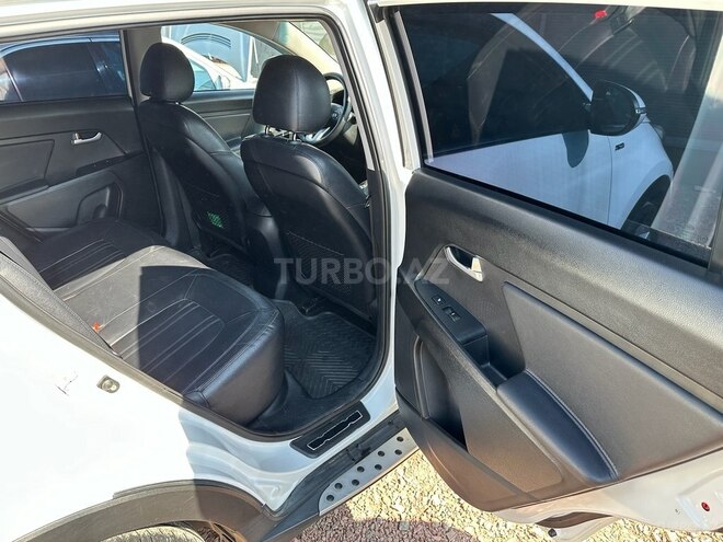 Kia Sportage 2013, 174,672 km - 2.0 l - Biləsuvar