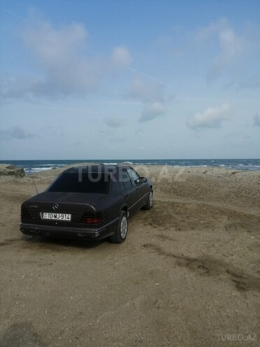 Mercedes E 250 1993, 710,050 km - 2.5 l - Sabirabad