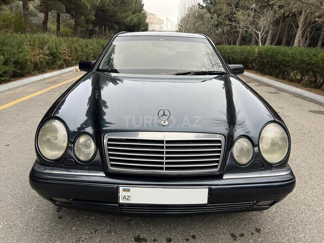 Mercedes E 220 1999, 280,000 km - 2.2 l - Bakı