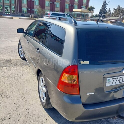 Toyota Corolla 2006, 256,000 km - 1.4 l - Bakı