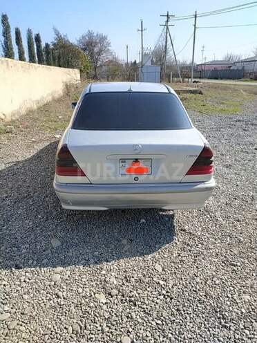 Mercedes C 200 2000, 435,000 km - 2.0 l - İmişli