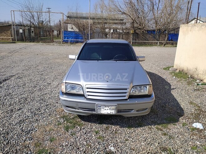 Mercedes C 200 2000, 435,000 km - 2.0 l - İmişli