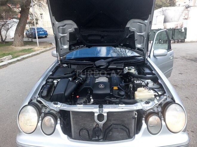 Mercedes E 240 2002, 280,500 km - 2.4 l - Bakı