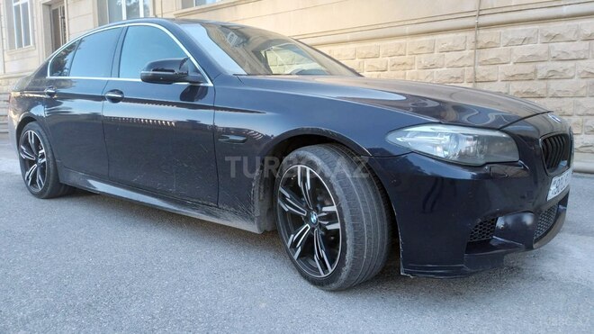 BMW 528 2014, 300,000 km - 2.0 l - Bakı