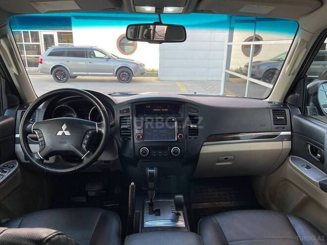 Mitsubishi Pajero 2011, 140,500 km - 3.5 l - Bakı