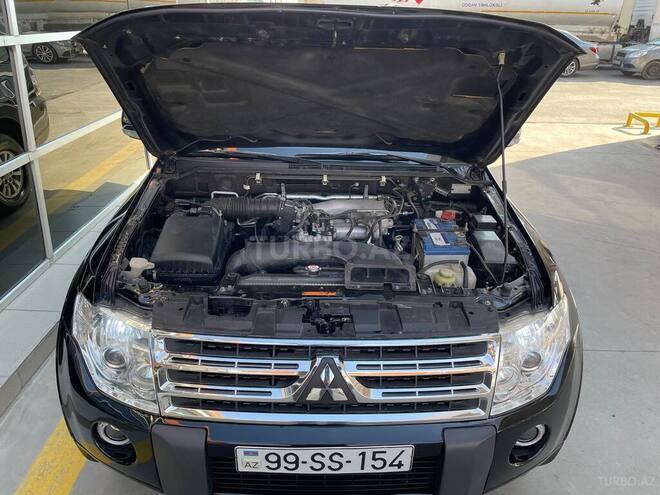Mitsubishi Pajero 2011, 140,500 km - 3.5 l - Bakı