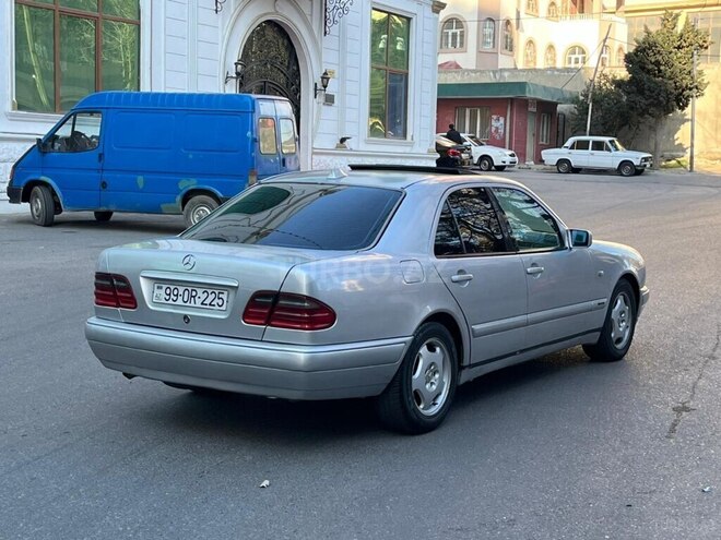 Mercedes E 230 1997, 321,550 km - 2.3 l - Bakı
