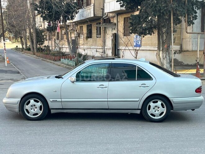 Mercedes E 230 1997, 321,550 km - 2.3 l - Bakı