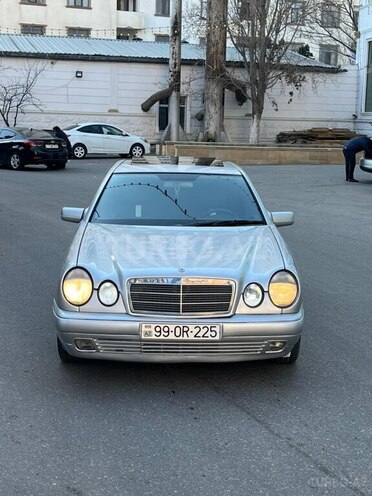 Mercedes E 230 1997, 321,550 km - 2.3 l - Bakı