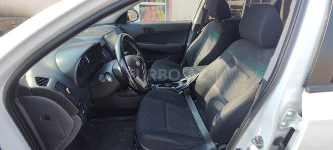 Hyundai i30 2011, 258,652 km - 1.6 l - Şəmkir