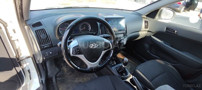 Hyundai i30 2011, 258,652 km - 1.6 l - Şəmkir
