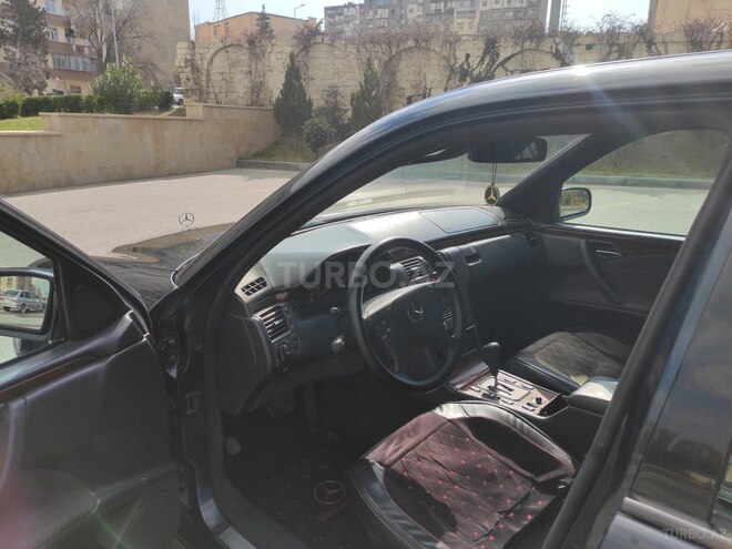 Mercedes E 220 1999, 860,000 km - 2.2 l - Bakı
