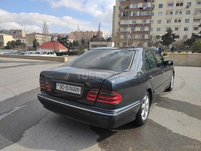 Mercedes E 220 1999, 860,000 km - 2.2 l - Bakı