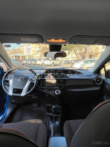 Toyota Prius C 2015, 105,000 km - 1.5 л - Bakı