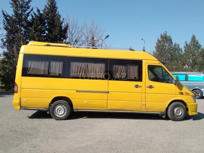 Mercedes Sprinter 313 2003, 678,453 km - 2.2 l - Sumqayıt