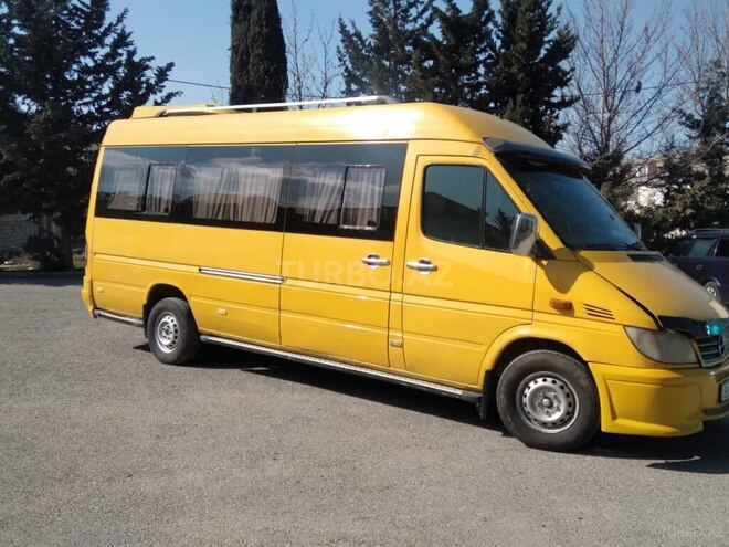 Mercedes Sprinter 313 2003, 678,453 km - 2.2 l - Sumqayıt