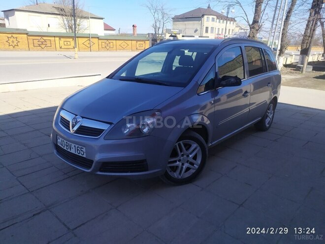Opel Zafira 2006, 324,000 km - 1.8 л - Quba
