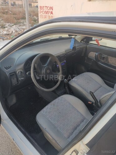 Volkswagen Polo 1995, 251,684 km - 1.6 l - Bakı