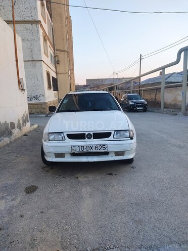 Volkswagen Polo 1995, 251,684 km - 1.6 l - Bakı