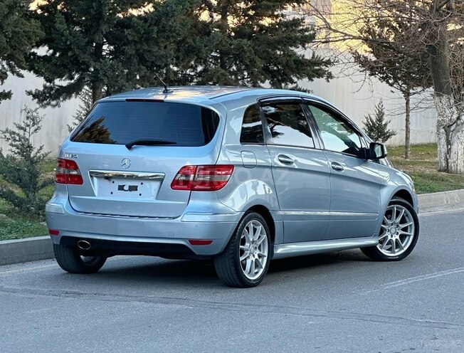 Mercedes B 170 2008, 102,000 km - 1.7 l - Bakı