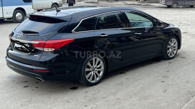 Hyundai i40 2011, 21,000 km - 1.7 l - Quba