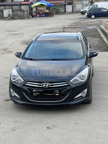 Hyundai i40 2011, 21,000 km - 1.7 l - Quba