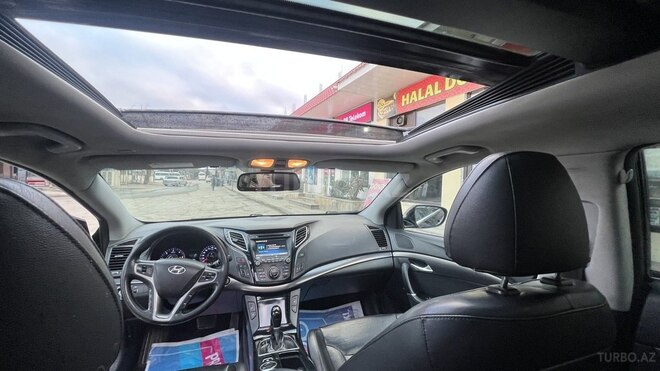 Hyundai i40 2011, 21,000 km - 1.7 l - Quba