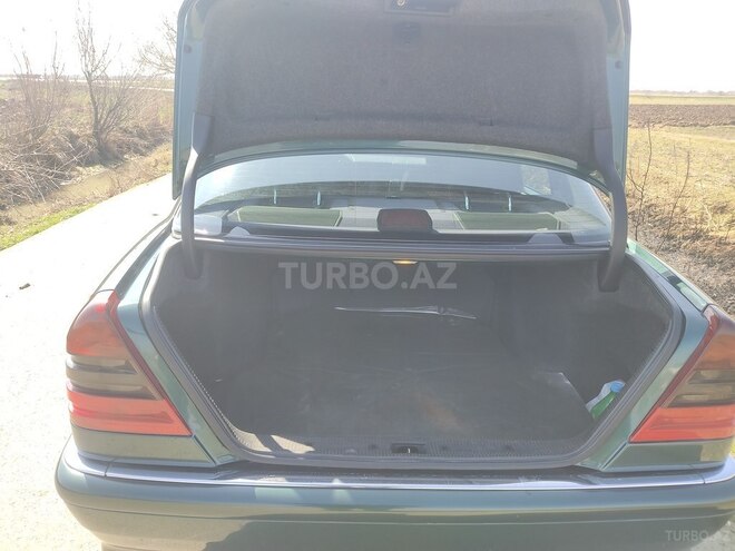 Mercedes C 240 1998, 246,000 km - 2.4 l - Biləsuvar