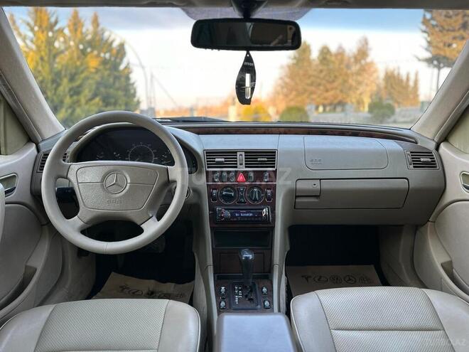 Mercedes C 230 1999, 286,000 km - 2.3 l - Saatlı