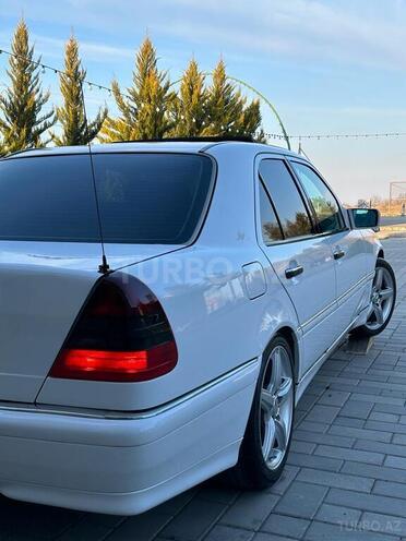 Mercedes C 230 1999, 286,000 km - 2.3 l - Saatlı