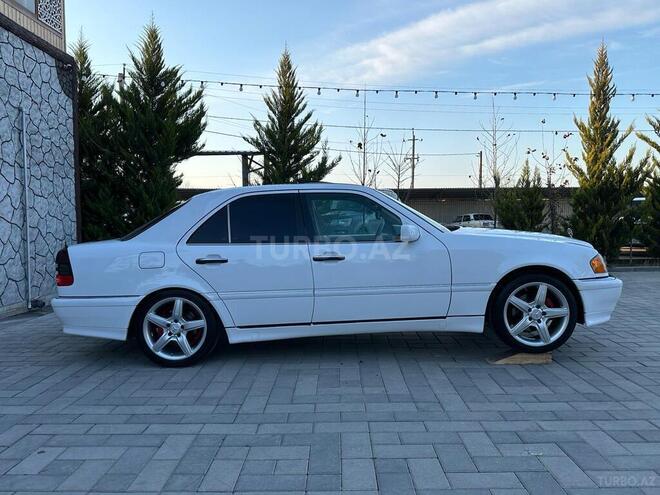 Mercedes C 230 1999, 286,000 km - 2.3 l - Saatlı