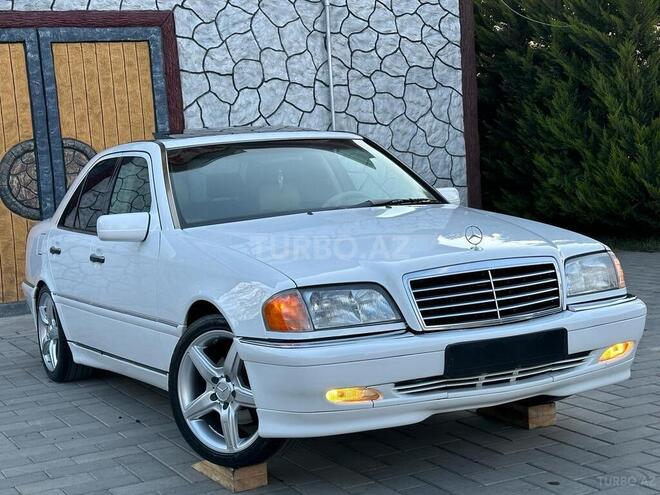Mercedes C 230 1999, 286,000 km - 2.3 l - Saatlı